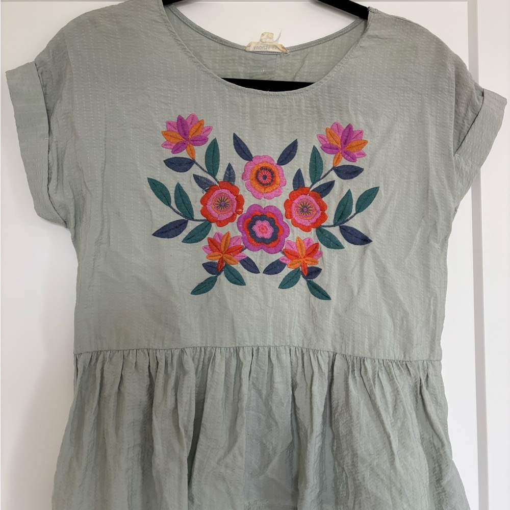 Floral Embroidered Women's Blouse - Gray
